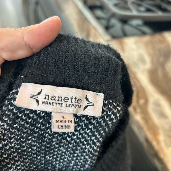 Nanette Lepore Bow Sweater, size L (a bit of wear/fraying/needs lint brush) - Picture 2 of 4